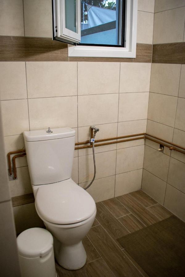 Sweetmar Guestrooms-Ground Floor Kos Town Luaran gambar