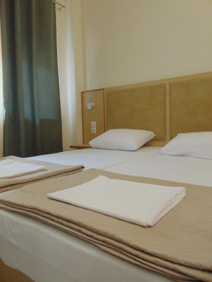 Sweetmar Guestrooms-Ground Floor Kos Town Luaran gambar