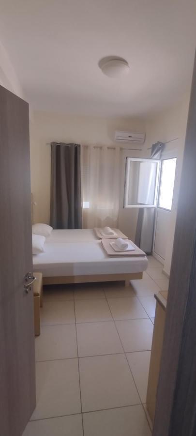 Sweetmar Guestrooms-Ground Floor Kos Town Luaran gambar